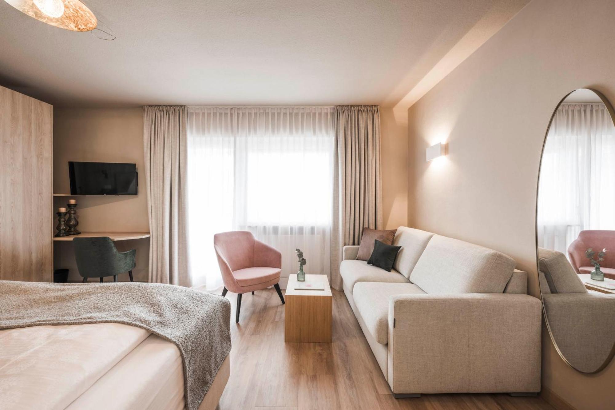Appartementhaus Residence Hirzer 蒂鲁罗 外观 照片