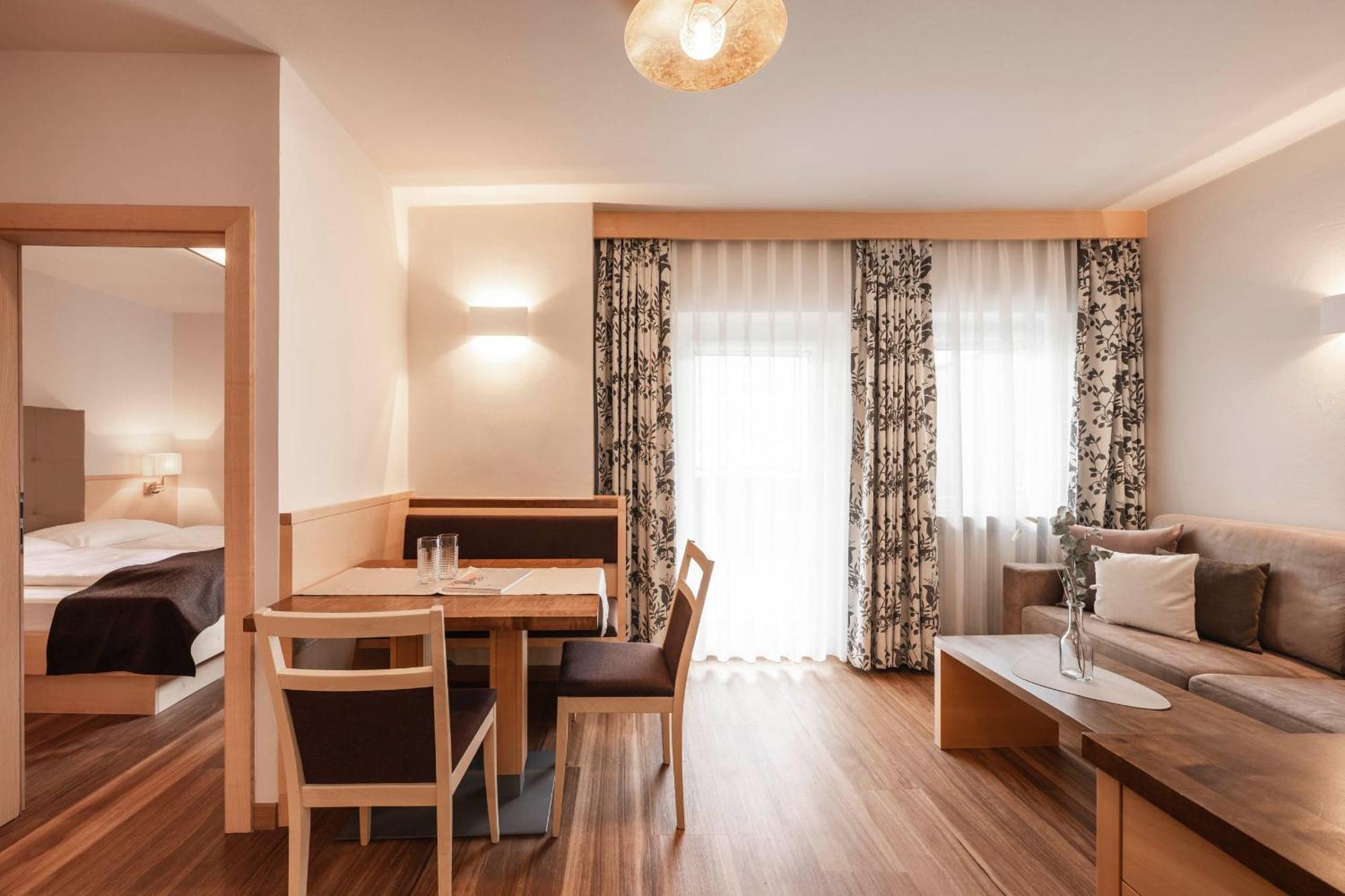 Appartementhaus Residence Hirzer 蒂鲁罗 客房 照片